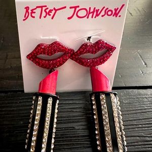 Betsey Johnsons Lip & Heart Earrings ❤️💋FREE SHIPPING